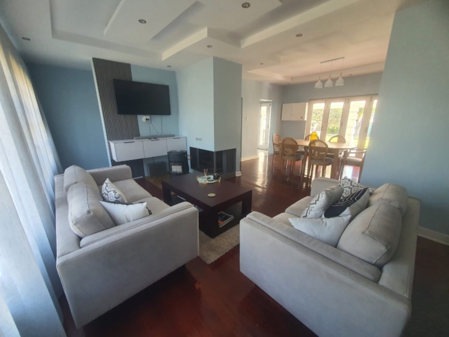 To Let 4 Bedroom Property for Rent in Nahoon Eastern Cape